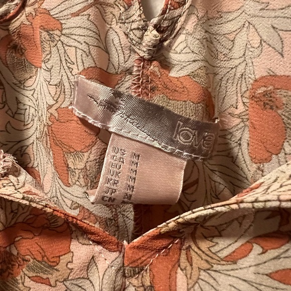 floral top - Picture 4 of 5